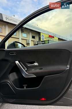 Седан Mercedes-Benz A-Class 2019 в 