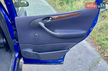 Хэтчбек Mercedes-Benz A-Class 2001 в 