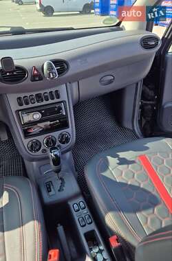 Хэтчбек Mercedes-Benz A-Class 2002 в 