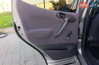 Хетчбек Mercedes-Benz A-Class 1999 в 