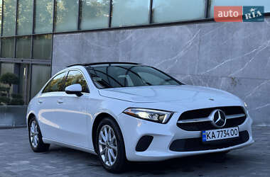 Седан Mercedes-Benz A-Class 2019 в Киеве