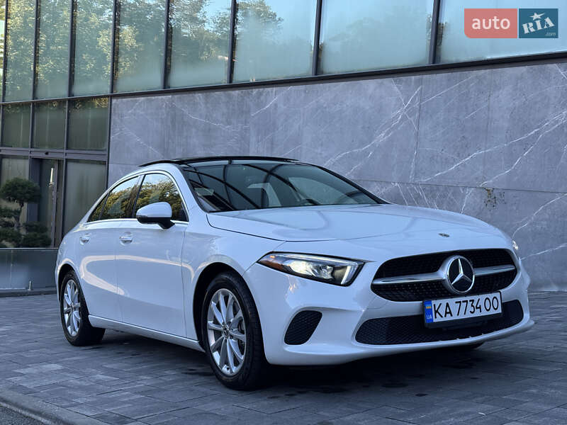 Седан Mercedes-Benz A-Class 2019 в 