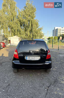 Хэтчбек Mercedes-Benz A-Class 2010 в 