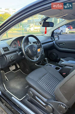 Хэтчбек Mercedes-Benz A-Class 2010 в 
