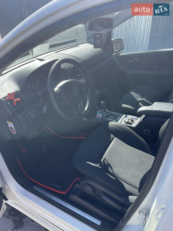 Хэтчбек Mercedes-Benz A-Class 2010 в Баре