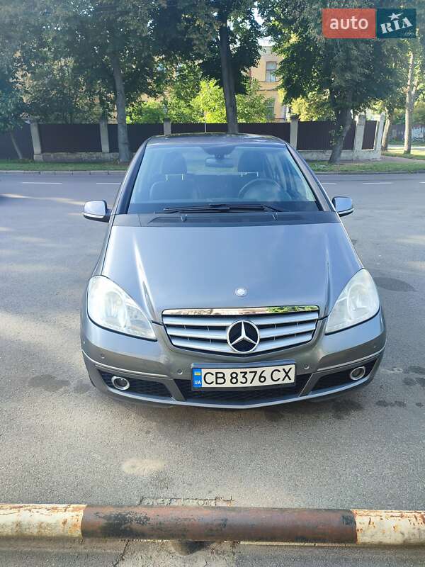 Хетчбек Mercedes-Benz A-Class 2010 в Чернігові