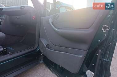 Хэтчбек Mercedes-Benz A-Class 2003 в 