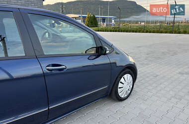 Хэтчбек Mercedes-Benz A-Class 2007 в 