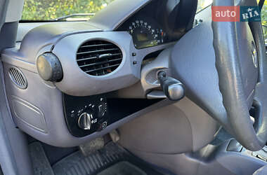 Хэтчбек Mercedes-Benz A-Class 2000 в 