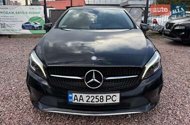 Хэтчбек Mercedes-Benz A-Class 2016 в 