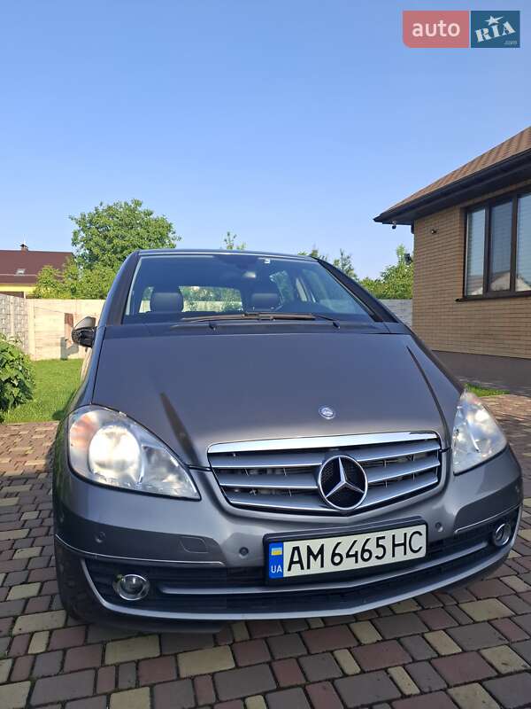 Хэтчбек Mercedes-Benz A-Class 2011 в Житомире