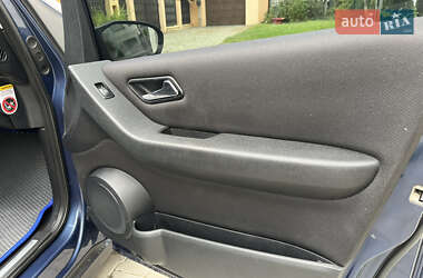 Хэтчбек Mercedes-Benz A-Class 2005 в 