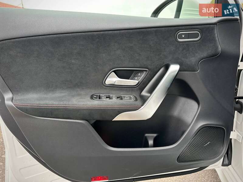 Хетчбек Mercedes-Benz A-Class 2021 в Києві