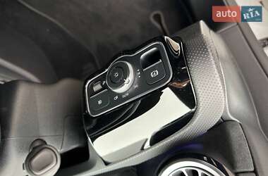 Хэтчбек Mercedes-Benz A-Class 2021 в 