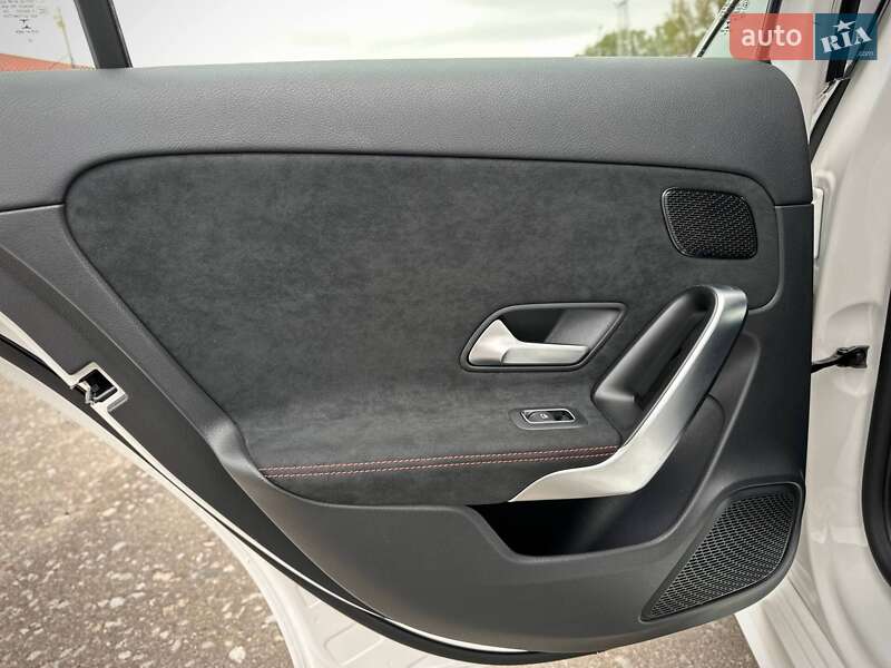 Хетчбек Mercedes-Benz A-Class 2021 в Києві