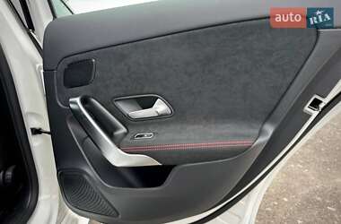 Хэтчбек Mercedes-Benz A-Class 2021 в 
