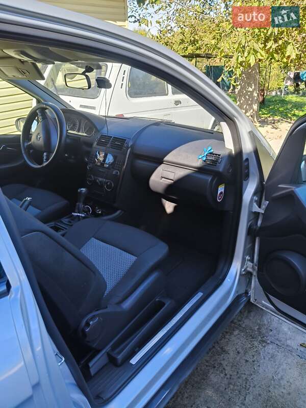 Хэтчбек Mercedes-Benz A-Class 2006 в Полонном фото 11 Хэтчбек Mercedes-Benz A-Class 2006 в Полонном