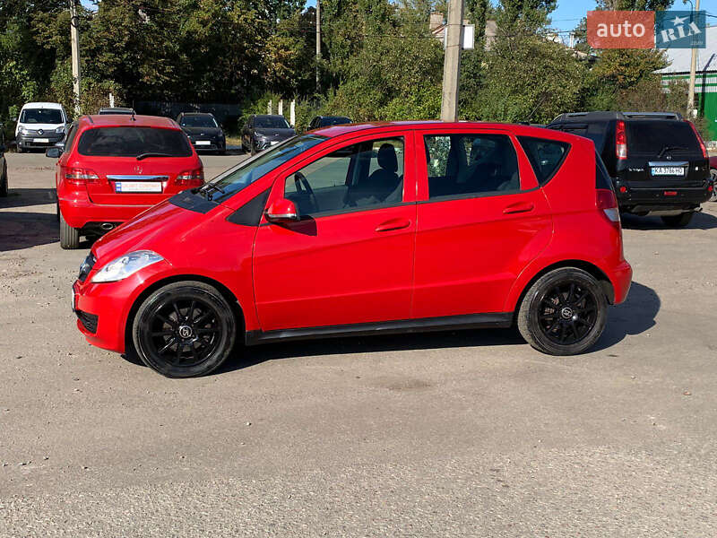 Хэтчбек Mercedes-Benz A-Class 2010 в Киеве фото 4 Хэтчбек Mercedes-Benz A-Class 2010 в Киеве