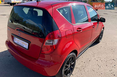 Хэтчбек Mercedes-Benz A-Class 2010 в 