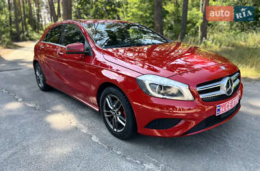 Хэтчбек Mercedes-Benz A-Class 2014 в 