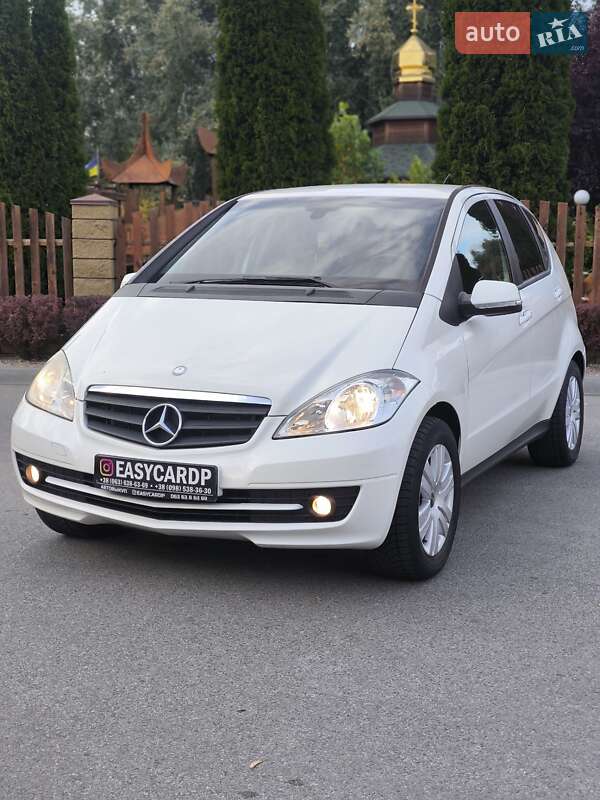 Хэтчбек Mercedes-Benz A-Class 2009 в Днепре