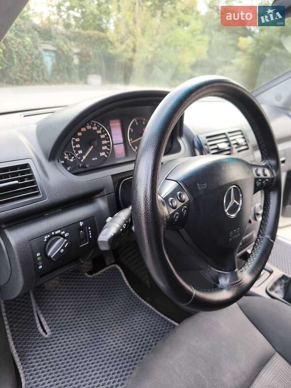 Хэтчбек Mercedes-Benz A-Class 2009 в Днепре