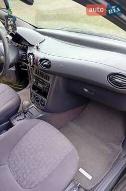 Хэтчбек Mercedes-Benz A-Class 2003 в 