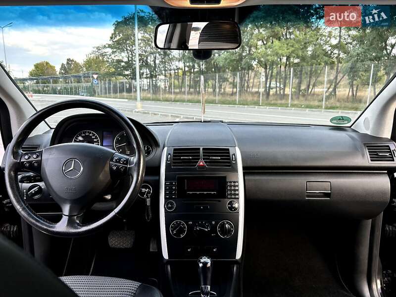 Хэтчбек Mercedes-Benz A-Class 2006 в Подгородном