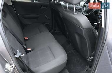 Хэтчбек Mercedes-Benz A-Class 2010 в 