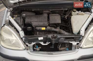 Хэтчбек Mercedes-Benz A-Class 2002 в 