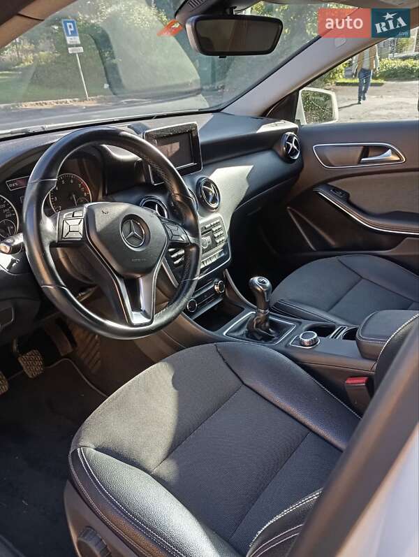 Хетчбек Mercedes-Benz A-Class 2013 в Ніжині фото 2 Хетчбек Mercedes-Benz A-Class 2013 в Ніжині