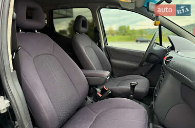 Хэтчбек Mercedes-Benz A-Class 2000 в 