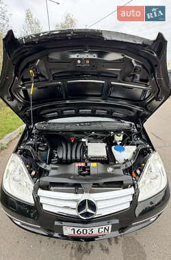 Хэтчбек Mercedes-Benz A-Class 2010 в 