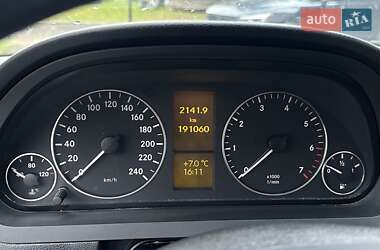 Хэтчбек Mercedes-Benz A-Class 2006 в  фото 22 Хэтчбек Mercedes-Benz A-Class 2006 в