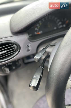 Хэтчбек Mercedes-Benz A-Class 2001 в 