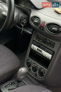 Хэтчбек Mercedes-Benz A-Class 2001 в 