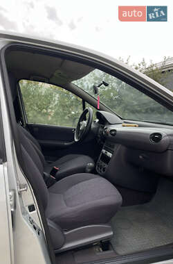 Хэтчбек Mercedes-Benz A-Class 2001 в 