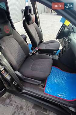 Хетчбек Mercedes-Benz A-Class 2003 в  фото 3 Хетчбек Mercedes-Benz A-Class 2003 в