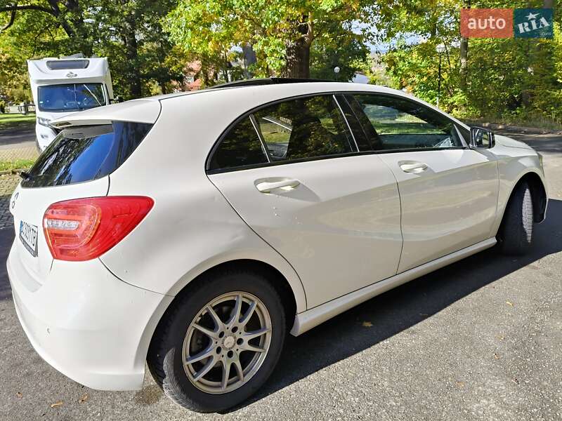 Mercedes-Benz A-Class 2015 Mercedes-Benz A-Class 2015