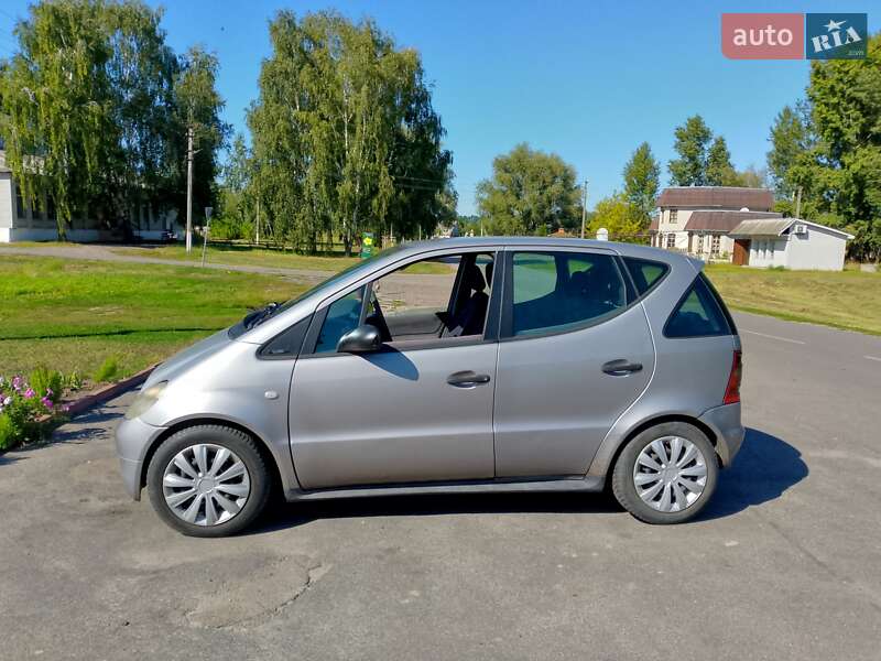 Хэтчбек Mercedes-Benz A-Class 2000 в 