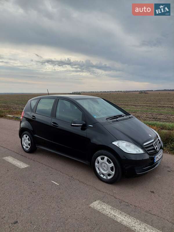 Хэтчбек Mercedes-Benz A-Class 2010 в Ахтырке фото 3 Хэтчбек Mercedes-Benz A-Class 2010 в Ахтырке