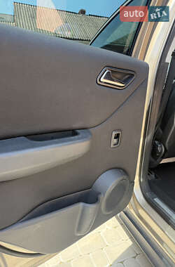 Хэтчбек Mercedes-Benz A-Class 2008 в 