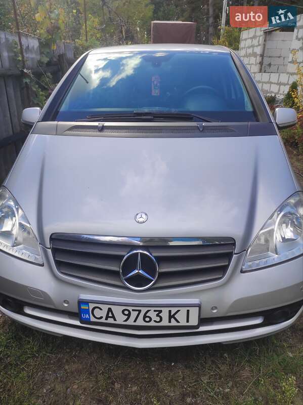 Хэтчбек Mercedes-Benz A-Class 2008 в 