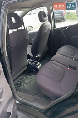 Хэтчбек Mercedes-Benz A-Class 2000 в 