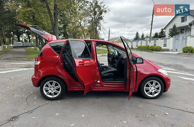 Хэтчбек Mercedes-Benz A-Class 2011 в 