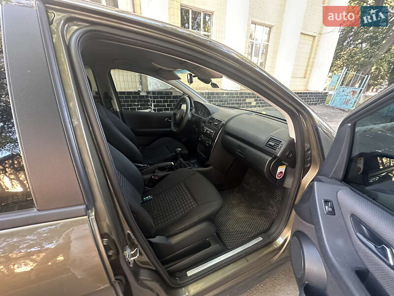 Хэтчбек Mercedes-Benz A-Class 2010 в Прилуках фото 13 Хэтчбек Mercedes-Benz A-Class 2010 в Прилуках