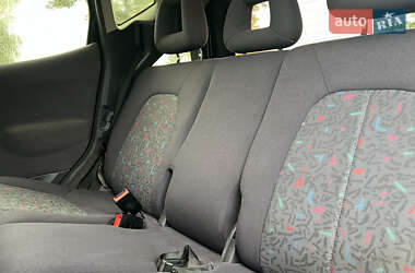 Хэтчбек Mercedes-Benz A-Class 2000 в 