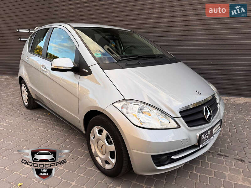 Mercedes-Benz A-Class 2011