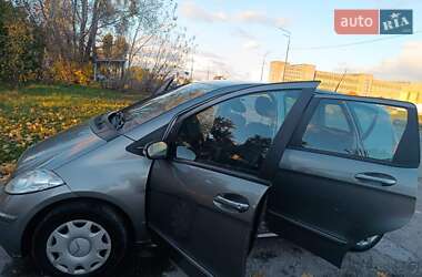 Хэтчбек Mercedes-Benz A-Class 2005 в 