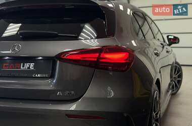 Хетчбек Mercedes-Benz A-Class 2023 в 